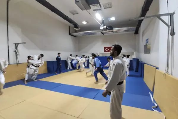 Gaziantep Şahinbey Spor Salonu Karataş - Resim 9