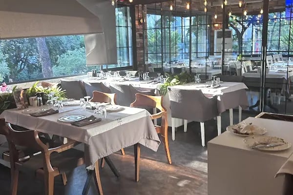 L'Olivetto Restaurant - Resim 7
