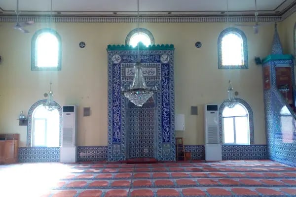Hakkı Çavuş Cami - Resim 12