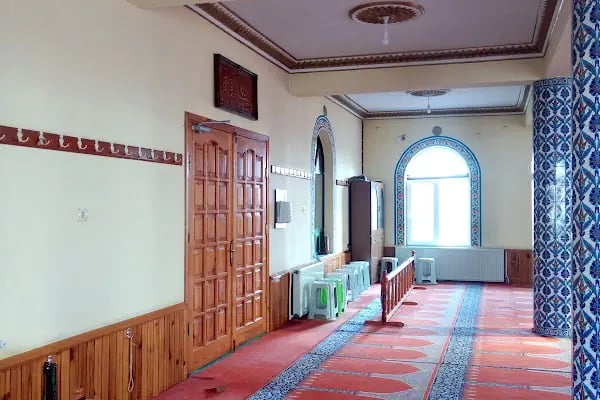 Hakkı Çavuş Cami - Resim 10