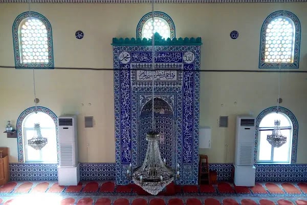 Hakkı Çavuş Cami - Resim 11