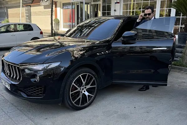 Özel Esteliv Polikliniği | Botoks, Dudak Dolgusu, Gençlik Aşısı, PRP, Saç Ekimi, Epilasyon, Mezoterapi, Kök Hücre - Resim 15