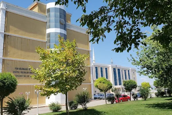SAÜ Yabancı Diller Bölüm Başkanlığı - Resim 3