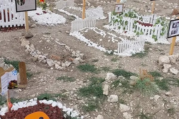 Ankara Pet Mezarlığı - Resim 1