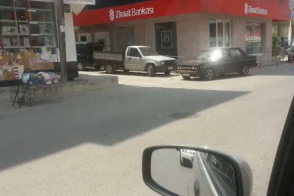 Ziraat Bankası - Gediz Mahallesi/İzmir Şubesi - Resim 4