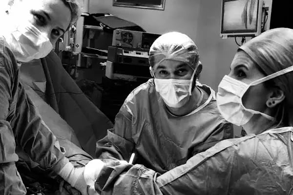 Dr. Öğr. Üyesi BURAK ÇAĞRI AKSU - Ortopedi ve Travmatoloji Uzmanı - Resim 6