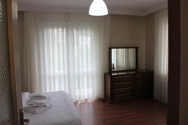 L'isola Guesthouse - Resim 9