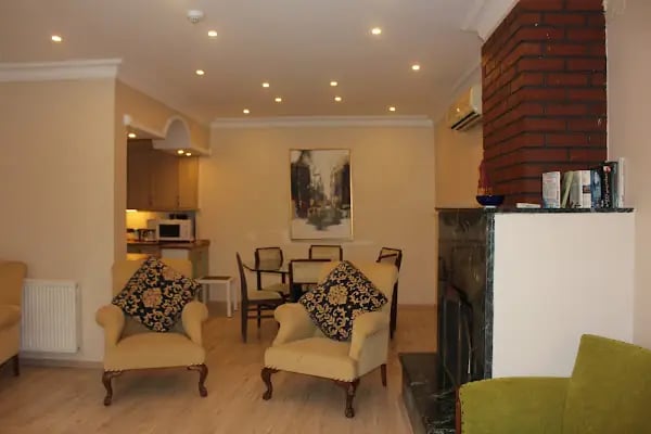 L'isola Guesthouse - Resim 11