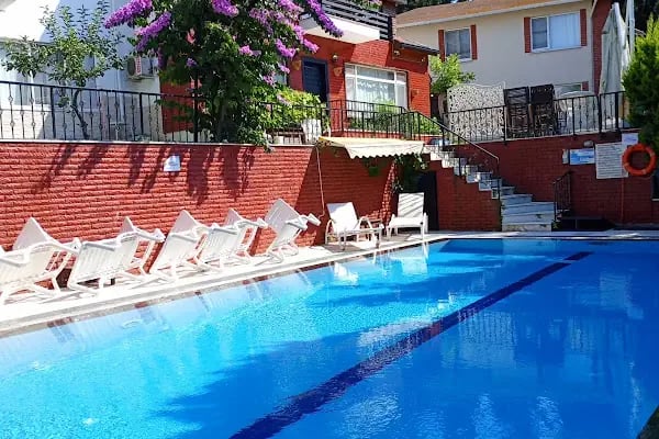 L'isola Guesthouse - Resim 18