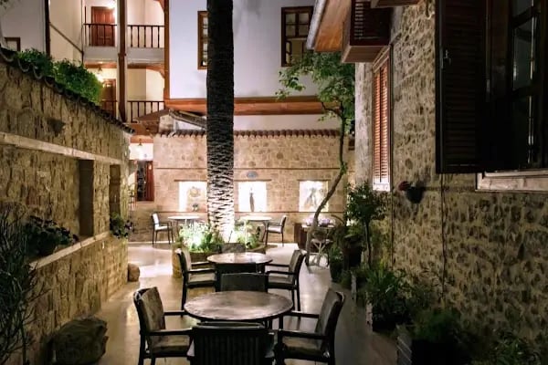 White Garden Hotel - Resim 8