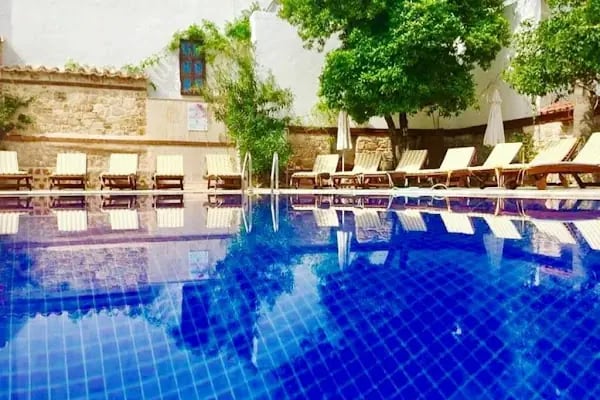 White Garden Hotel - Resim 9