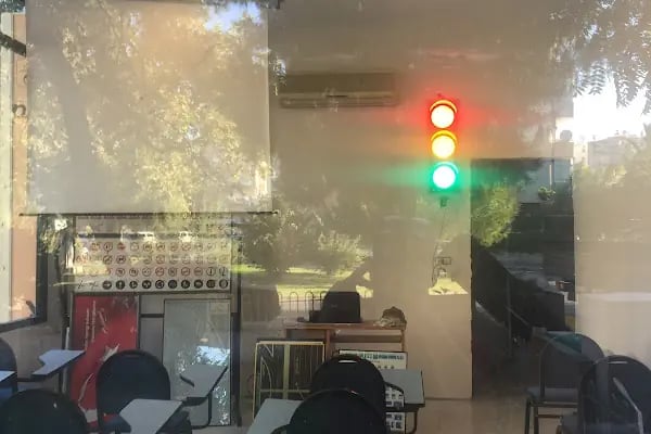 Dostlar Sürücü Kursu - Resim 11