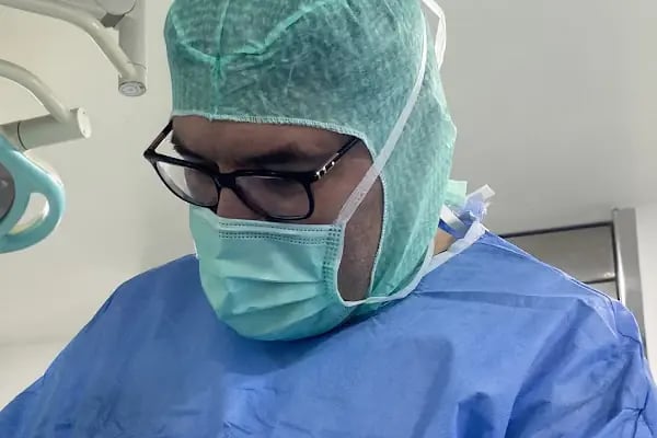 Prof. Dr. Sarper GÜRSU - Resim 6