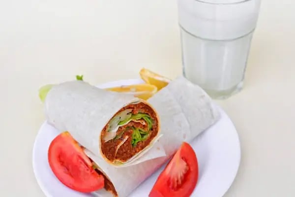 Çiğ Köfteci Ömer Usta döşemealtı - Resim 4