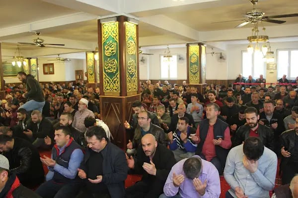 Hz.Hüseyin Cami - Resim 12