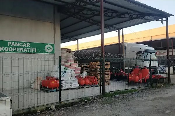 S.S. Balıkesir-Bursa Pancar Ekicileri Kooperatifi Bergama Satış Mağazası - Resim 2