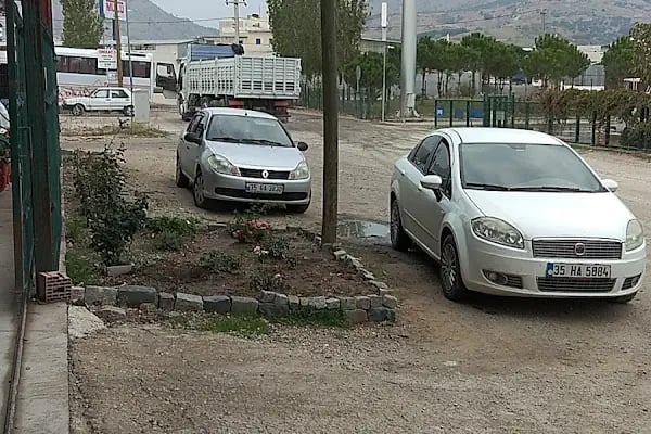 S.S. Balıkesir-Bursa Pancar Ekicileri Kooperatifi Bergama Satış Mağazası - Resim 3