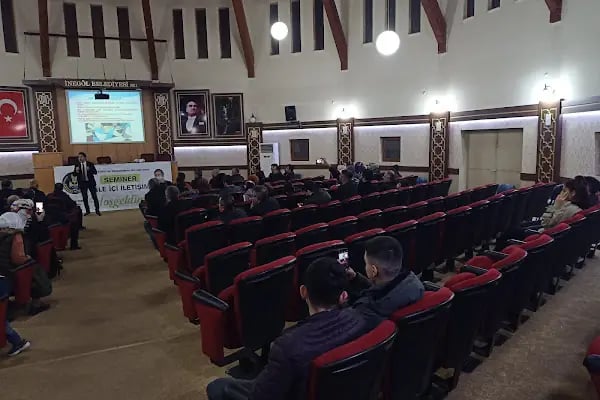 İnegöl İlçesi Sosyal Yardımlaşma Ve Dayanışma Vakfı - Resim 3