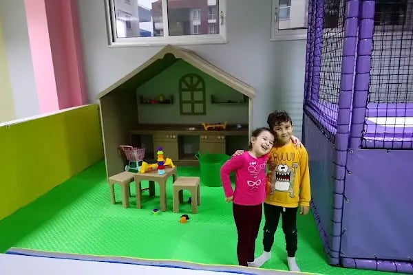 zoom cafe ve oyun evi - Resim 2