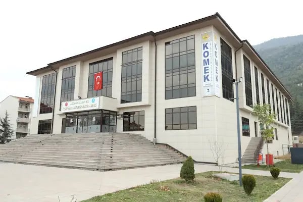 Akşehir KOMEK Kurs Merkezi - Resim 1