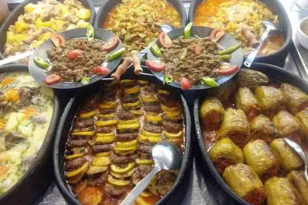 Lezzet-i Alâ Ev Yemekleri Restoran İnegöl - Resim 5