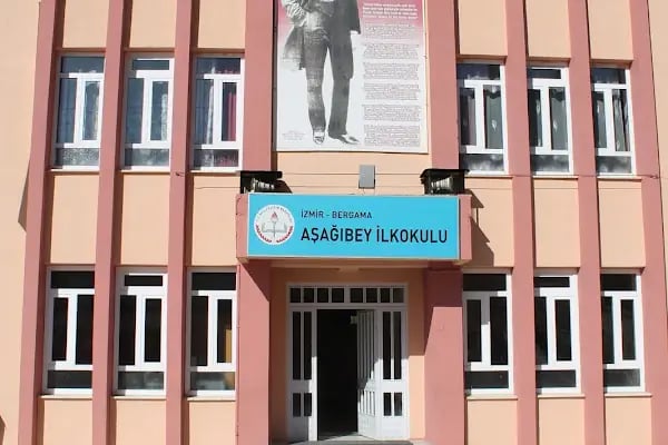 Aşağıbey Ortaokulu - Resim 2