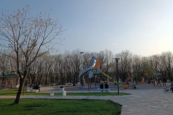 Tepe göl parkı - Resim 13