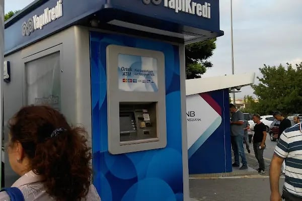 Yapı Kredi Bankası ATM - Özdilek İnegöl - Resim 1
