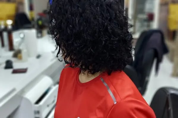 Saloon Özgür Erkek Kuaförü - Resim 18