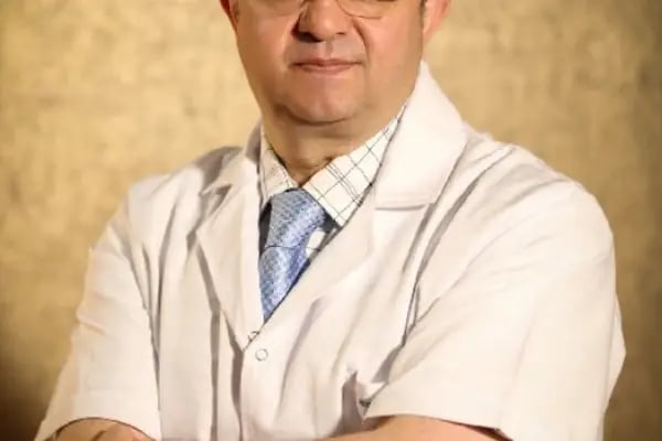 Doç. Dr. Levent Bayam İstanbul Ortopedi, Travmatoloji, Artroplasti ve Artroskopi - Resim 1