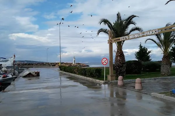 Uğur Mumcu Parkı - Resim 3