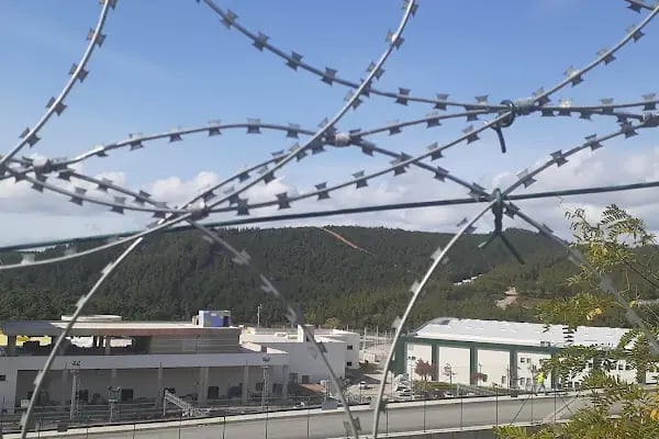 Akademi Ümraniye Parseller Yüzme Havuzu - Resim 2