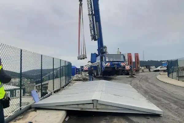 Akademi Ümraniye Parseller Yüzme Havuzu - Resim 13