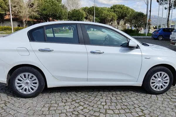 SKYES CAR RENTAL - Resim 8