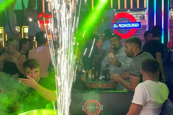 London Bar - Resim 6