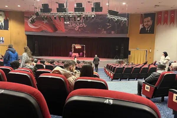 Ibrahim Erkal Dadaș Kültür Ve Sanat Merkezi - Resim 3