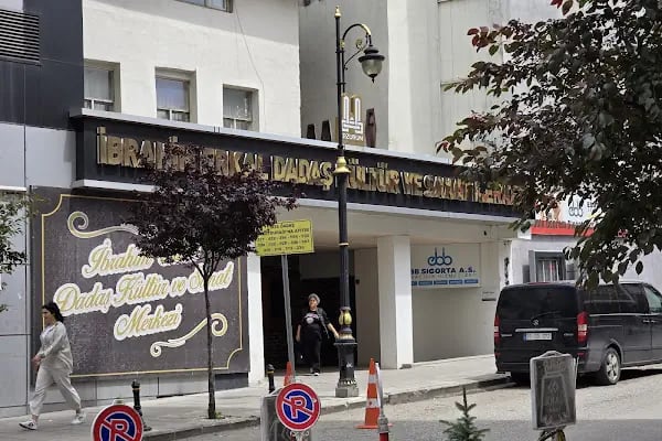 Ibrahim Erkal Dadaș Kültür Ve Sanat Merkezi - Resim 12