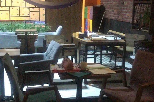 Eflatun Oyun Evi & Cafe - Resim 14