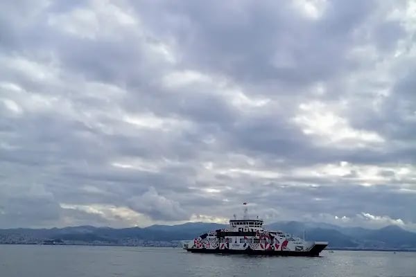 Bostanlı Tramvay Durağı - Resim 4