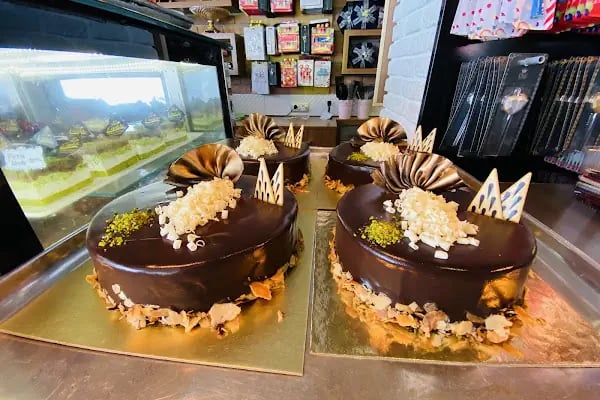 Şıralı Patisserie - Resim 19