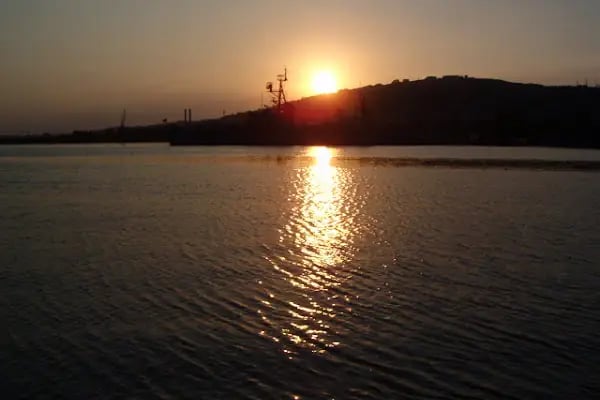 tunç aş /bir salaş tekne - Resim 19