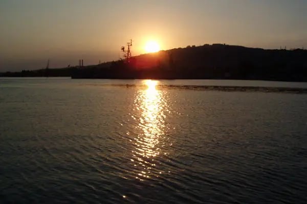 tunç aş /bir salaş tekne - Resim 18