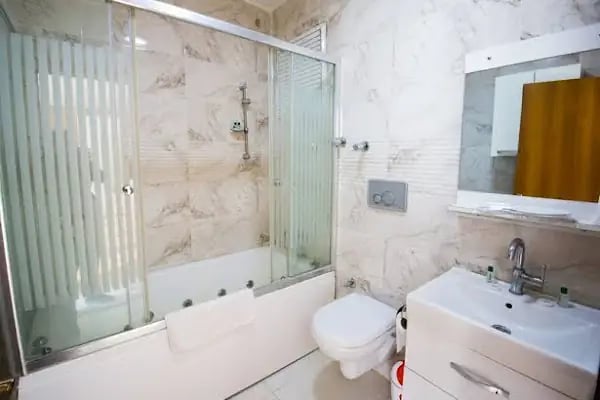 Mithras Hotel &amp; Cafe - Resim 17