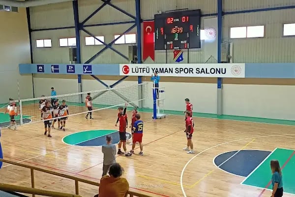 Lütfü Yaman Spor Salonu - Resim 19