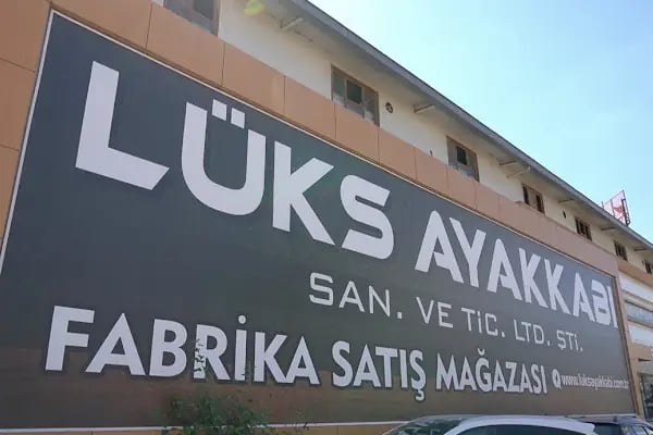 Lüks Ayakkabıcılık - Resim 17