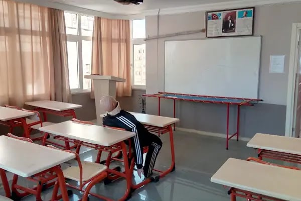 Özel Ünal Işık Sürücü Kursu &amp; Psikoteknik Adana - Resim 17
