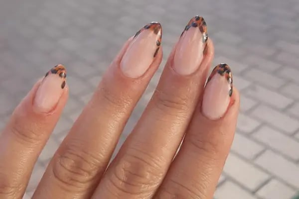 Esse Bien Nail And Beauty Studio - Resim 9