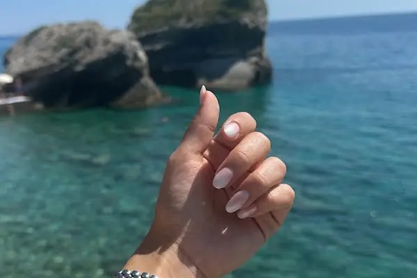 Esse Bien Nail And Beauty Studio - Resim 13