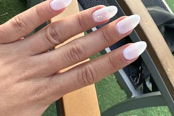 Esse Bien Nail And Beauty Studio - Resim 4