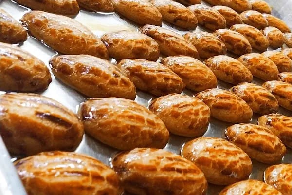 Tarihi Tophane Çınaraltı Nargile Cafe - Resim 18